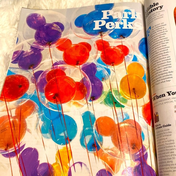 LOS ANGELES MAGAZINE DISNEYLAND THE ULTIMATE GUIDE November 2017 GUC - Picture 8 of 8